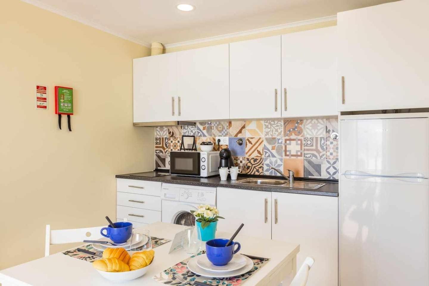 Vista Mare Beach Apartments By Destiny Houses Cortegaca  Exterior photo